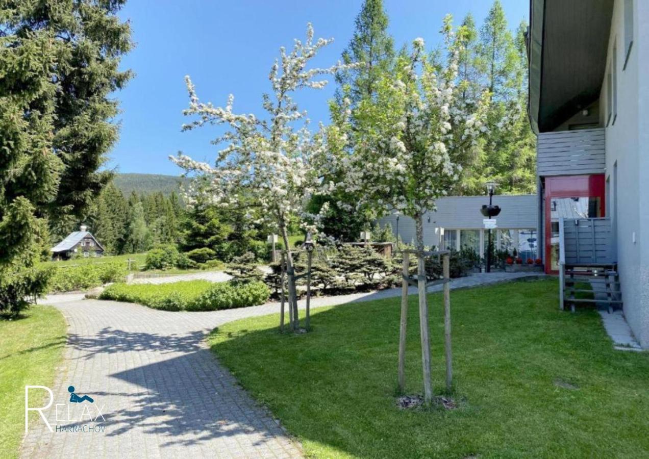 Relax Harrachov Apartments - Free Wellness Grotta Spa المظهر الخارجي الصورة